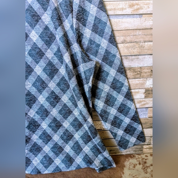 Lane Bryant Plaid Cowl Neck With Metallic Thread Tunic - Picture 16 of 16